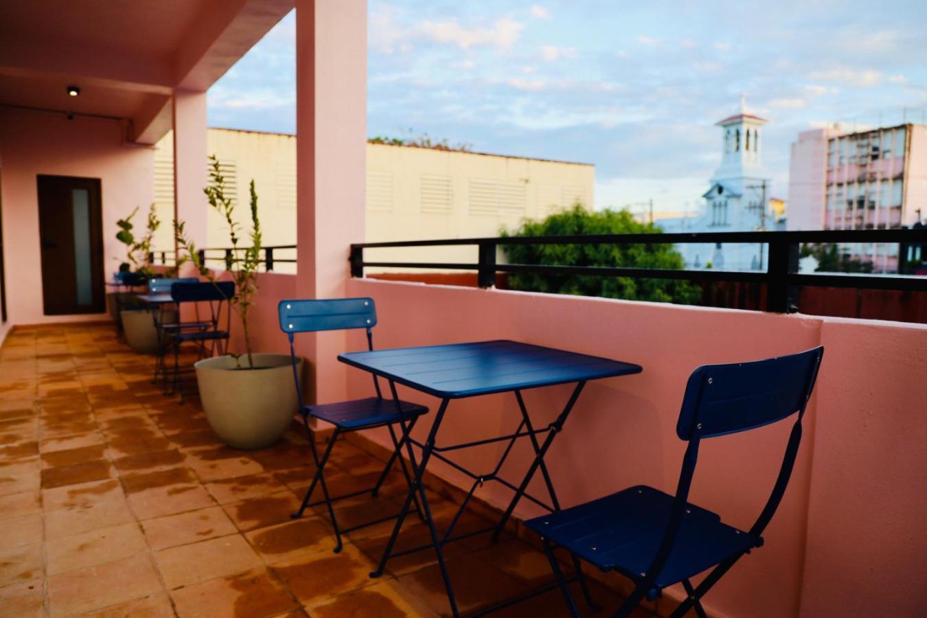 Hotel 9 Sleek & Serene In